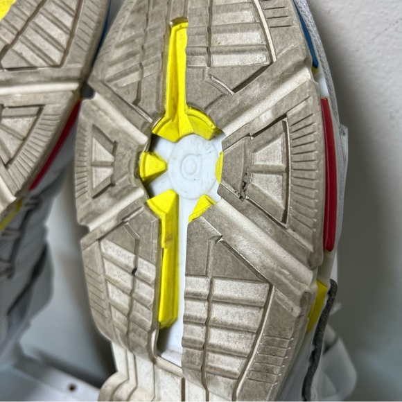 Adidas Oyster Holdings x Twinstrike ADV White Rainbow Sneakers Size Men's 10 - Picture 6 of 10